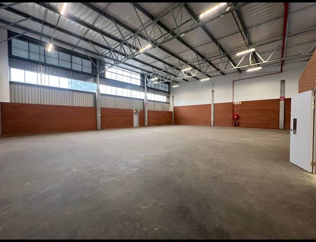 495M² WAREHOUSE TO LET IN HIGHVELD